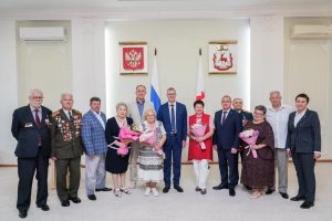 Почетных ветеранов наградили в Нижнем Новгороде