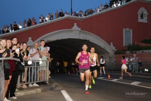 Ночной забег в Столице закатов состоялся на Нижне-Волжской набережной