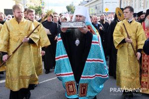 Опубликованы фотографии прибытия ковчега с частицей мощей святителя Спиридона