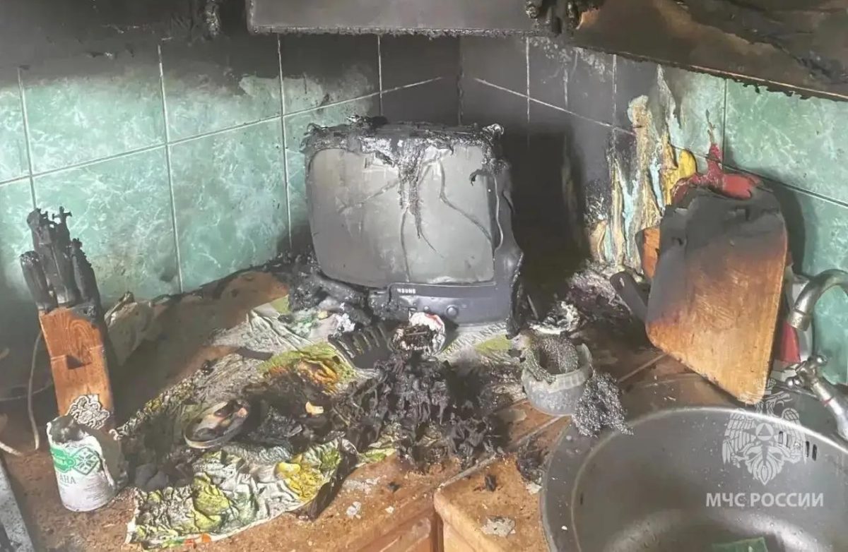 26 человек эвакуировали с пожара в жилом доме на&nbsp;Бору