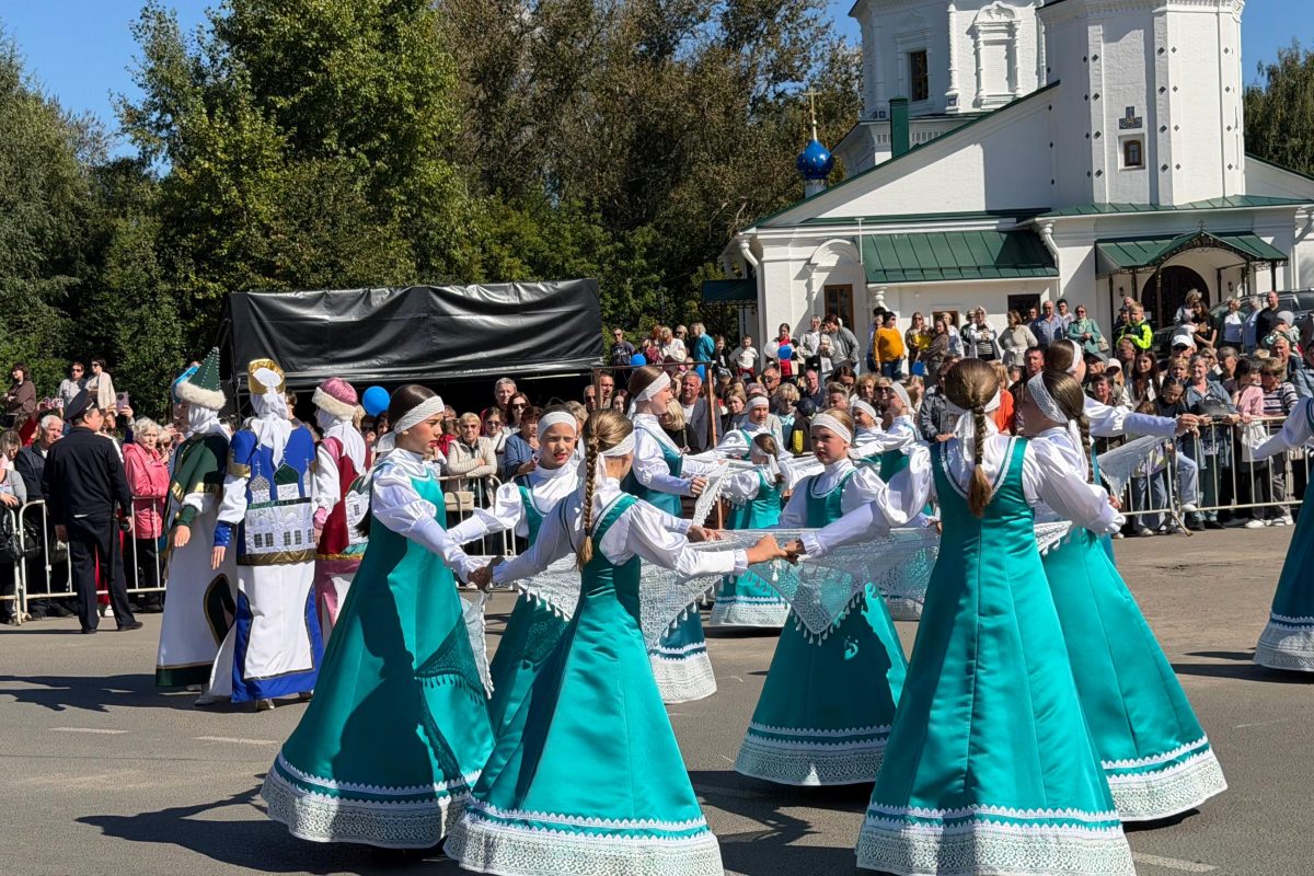 В Балахне прошел пятый фестиваль «Межнациональный хоровод традиций»