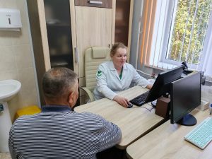Нижегородских льготников призвали получать лекарства вместо денег