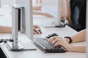 Свыше 340 тысяч школьников используют нижегородское ПО для работы с домашним заданием