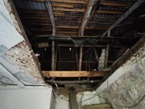Потолок в нижегородской квартире рухнул из-за бездействия коммунальщиков
