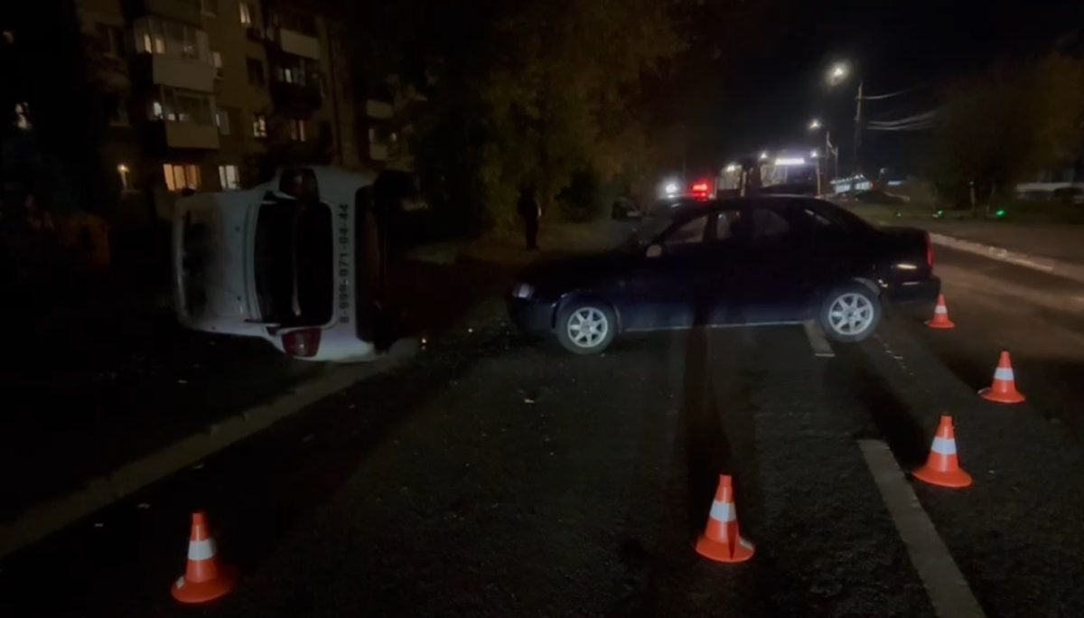 Два человека пострадали в аварии на улице Артельной в Нижнем Новгороде