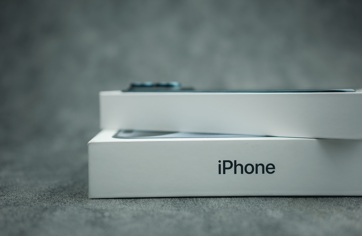 Т2 первым открыл предзаказ на iPhone 18