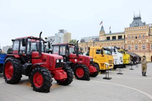 Нижегородским лесникам торжественно вручили лесопожарную технику и оборудование
