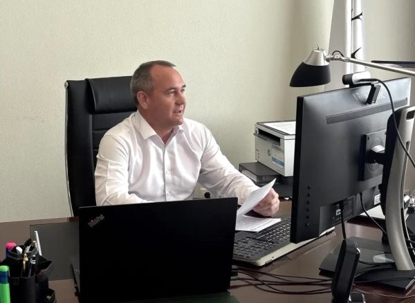 Евгений Чинцов поделился опытом взаимодействия молодежи и депутатского корпуса
