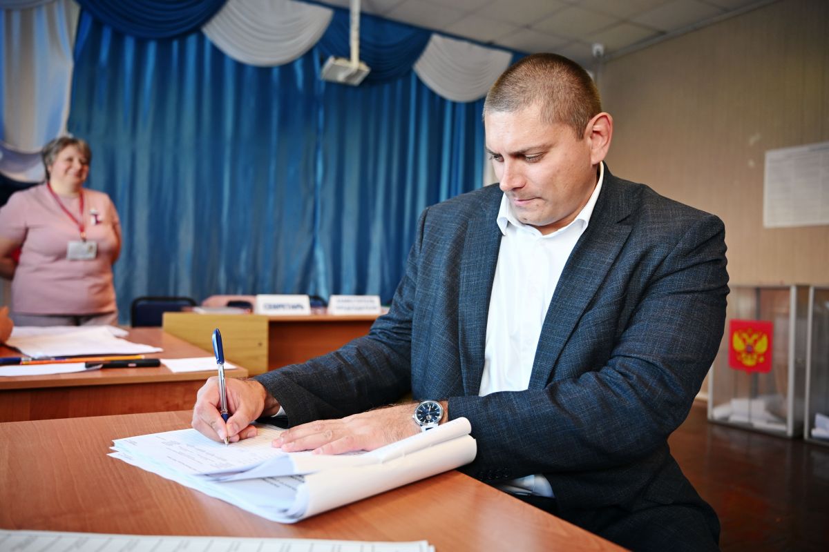 Участник СВО Дмитрий Грачев проголосовал на выборах депутатов Госдумы