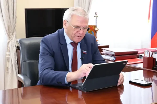 Евгений Люлин проголосовал на выборах дистанционно