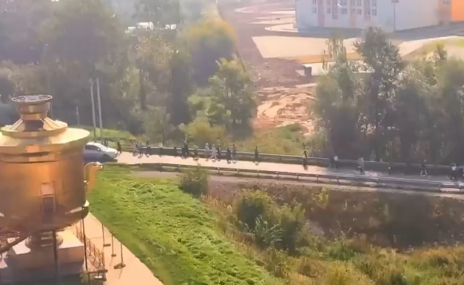 Новую безопасную дорогу обустроят для учащихся школы №2 на&nbsp;Бору