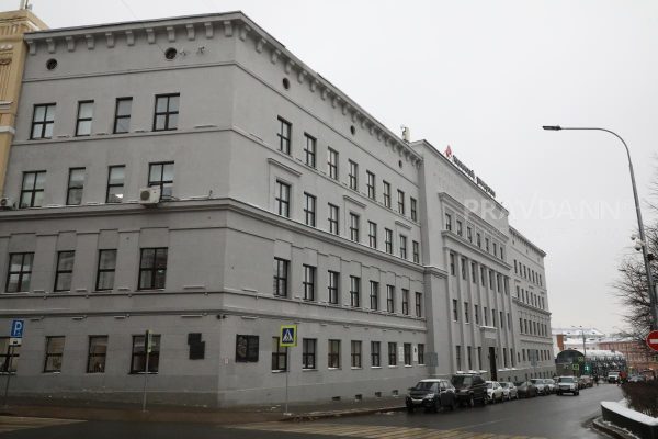 Студентов Мининского университета эвакуируют из здания