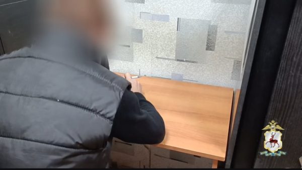 Нижегородские полицейские поймали водителя, сбившего школьника после линейки