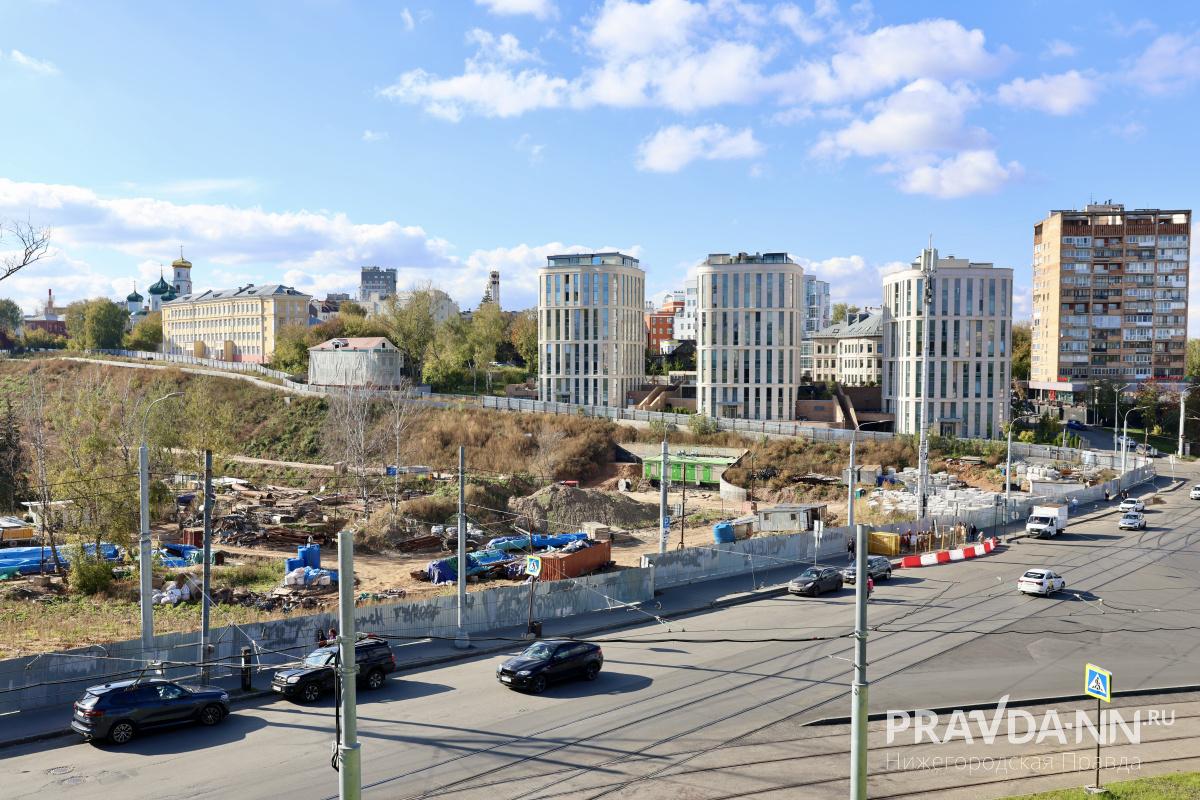 Опубликованы фотографии со стройплощадки террасного парка в Почаинском овраге