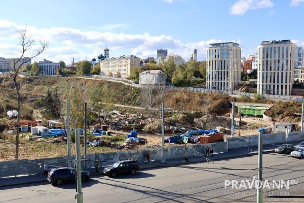 Опубликованы фотографии со стройплощадки террасного парка в Почаинском овраге