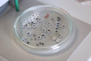 Образцы, исследованные в приборе термического анализа, дают информацию о процессах получения новых функциональных оптических материалов