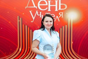 «Чтобы класс был дружным, нужно работать»: лучший первый учитель страны рассказала, как заинтересовать детей