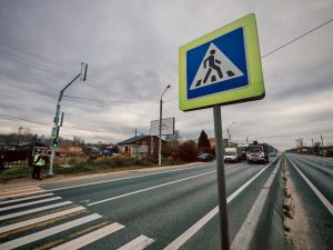 Светофор установили по просьбам жителей в Орловских двориках на подъезде к Нижнему Новгороду