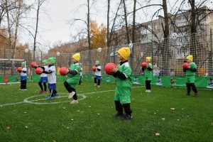 Еще в двух детских садах Дзержинска состоялось открытие футбольных мини-полей