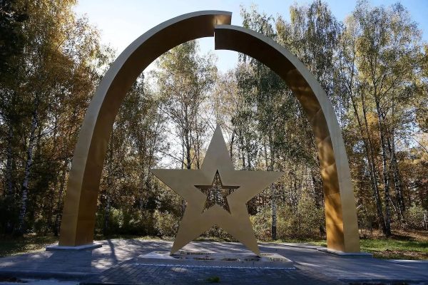 В Дзержинске реконструирован обелиск погибшим в годы Великой Отечественной войны