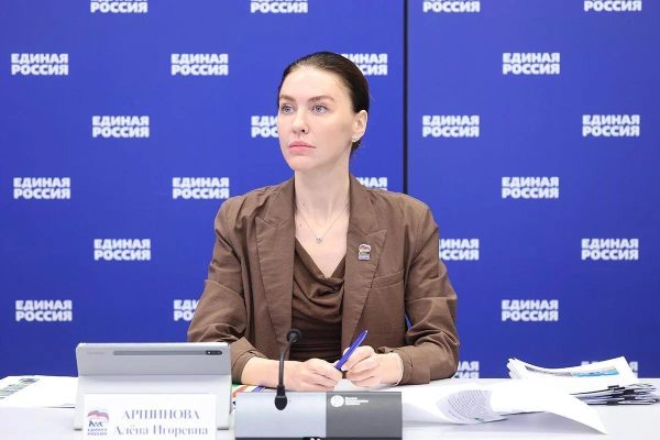 По инициативе «Единой России» закреплен особый статус педагогов