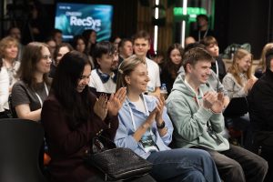 Сбер собрал специалистов по рекомендательным системам на митапе в «Гараже»