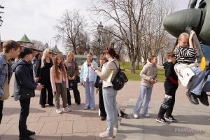 Три четверти российских туристов ходят на экскурсии во время путешествий